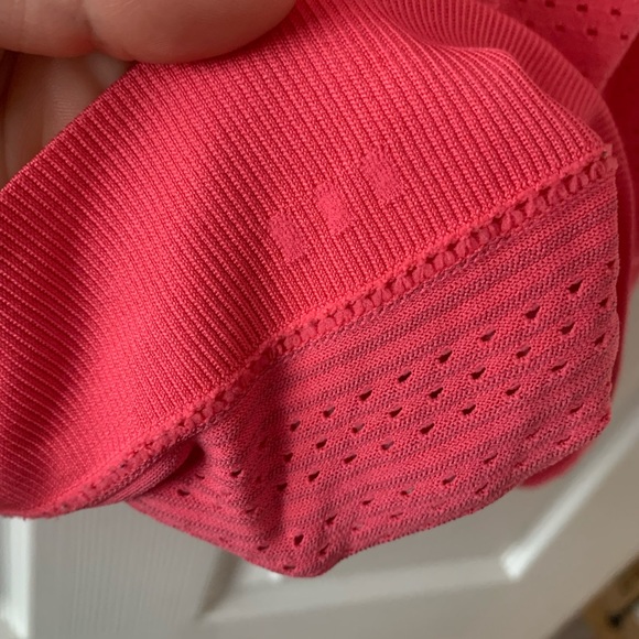 Lululemon swiftly breeze tank - Picture 4 of 4